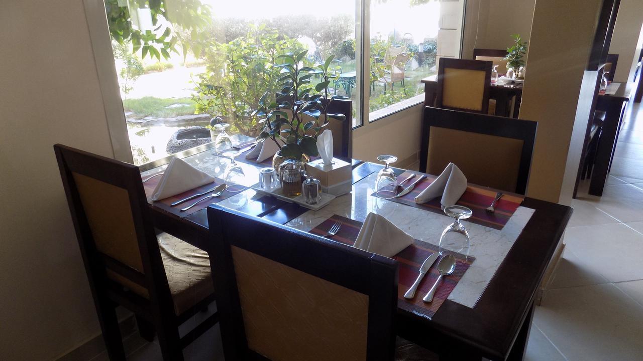 Onizah Hotel อันนีซาฮ์ ภายนอก รูปภาพ